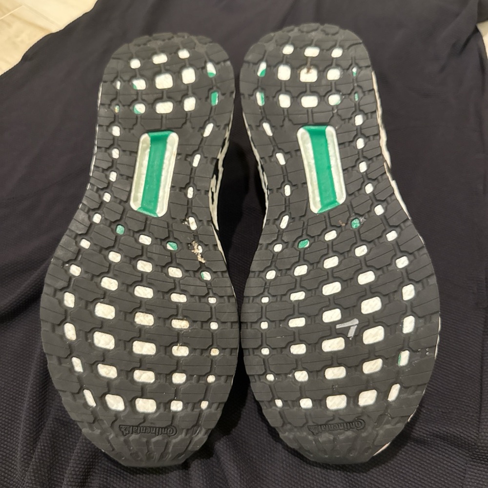 Adidas Black Sneakers with Green Detail - Picture 7 of 9